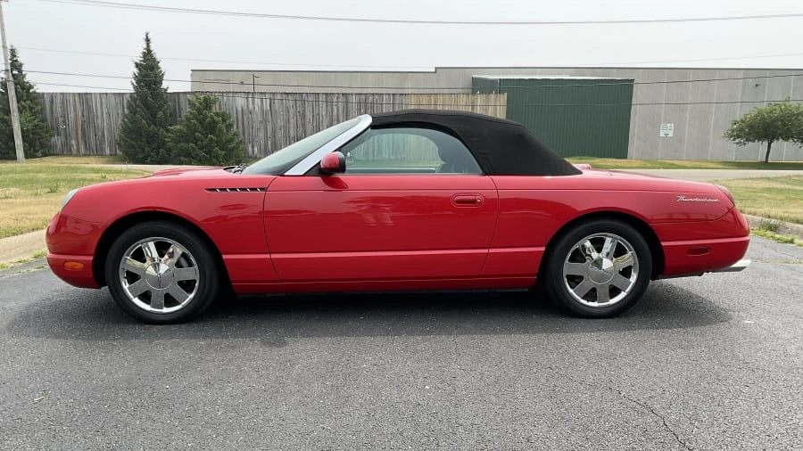 2002 Ford Thunderbird 11th Gen - Image 5 of 11