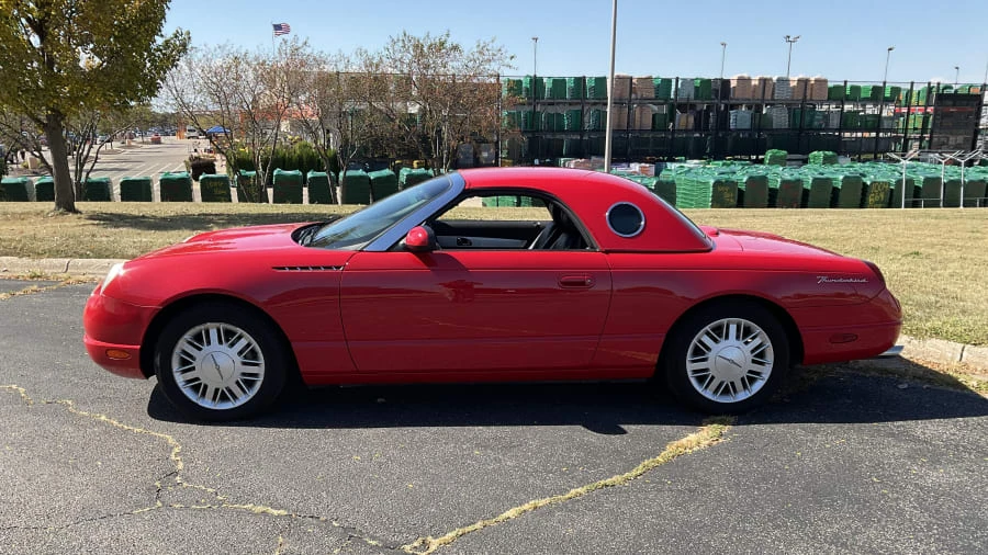 2002 Ford Thunderbird 11th Gen - Image 8 of 15