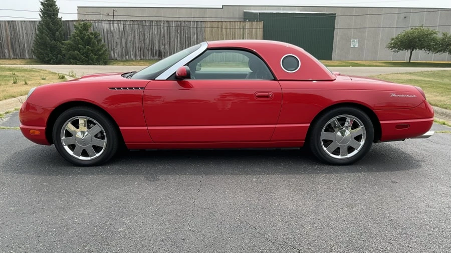2002 Ford Thunderbird 11th Gen - Image 8 of 15
