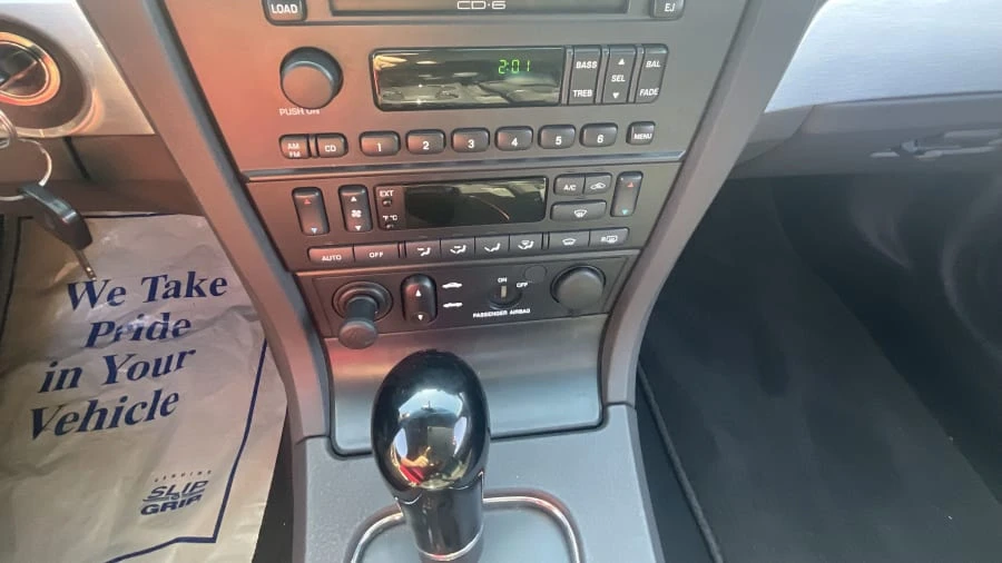 2002 Ford Thunderbird 11th Gen - Image 13 of 15