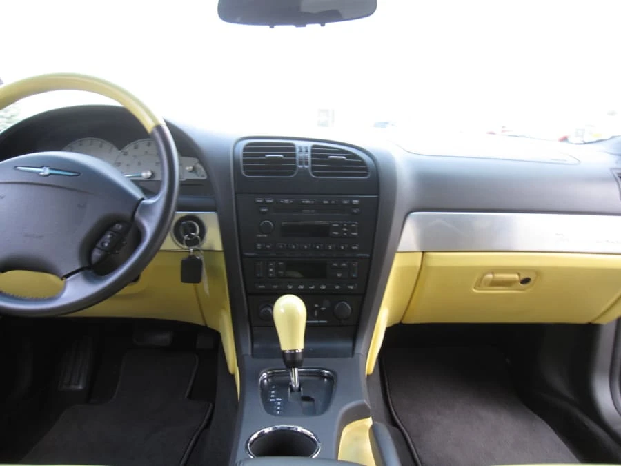 2002 Ford Thunderbird 11th Gen - Image 4 of 11