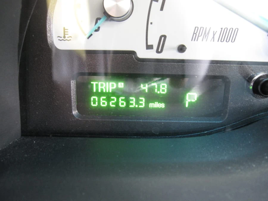 2002 Ford Thunderbird 11th Gen - Image 8 of 11