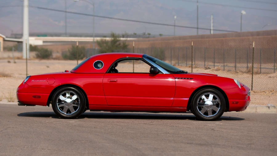 2002 Ford Thunderbird 11th Gen - Image 8 of 31