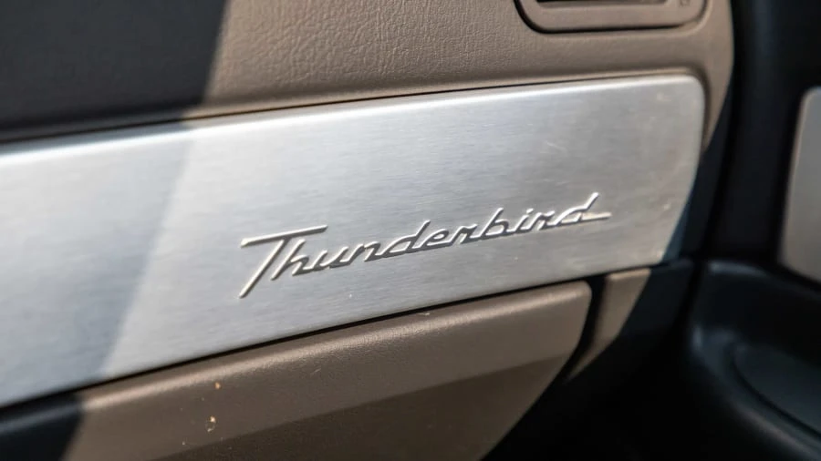 2002 Ford Thunderbird 11th Gen - Image 17 of 31