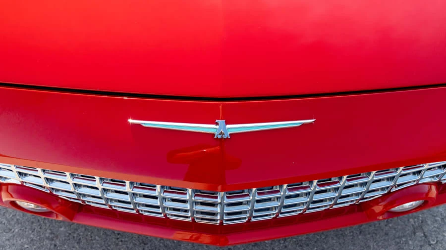 2002 Ford Thunderbird 11th Gen - Image 27 of 31