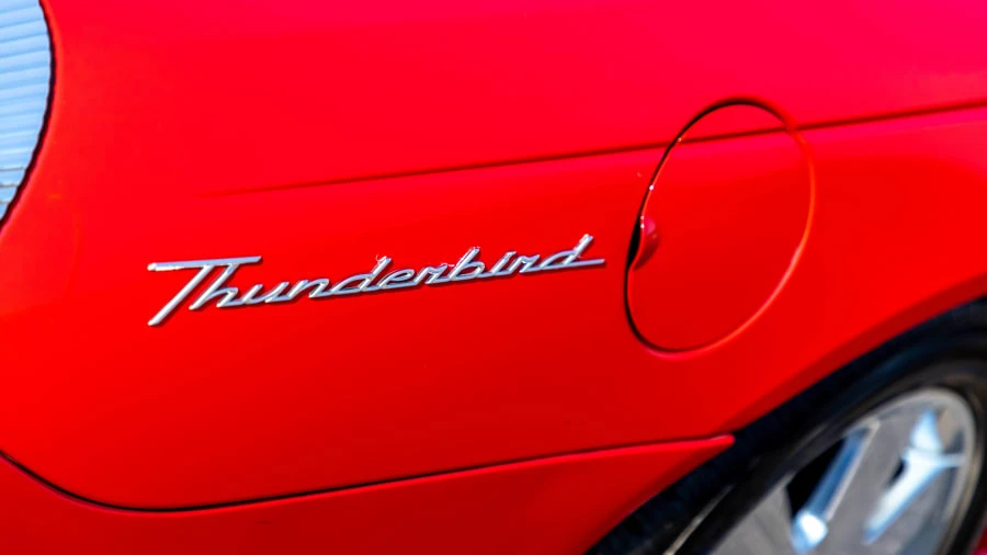 2002 Ford Thunderbird 11th Gen - Image 28 of 31