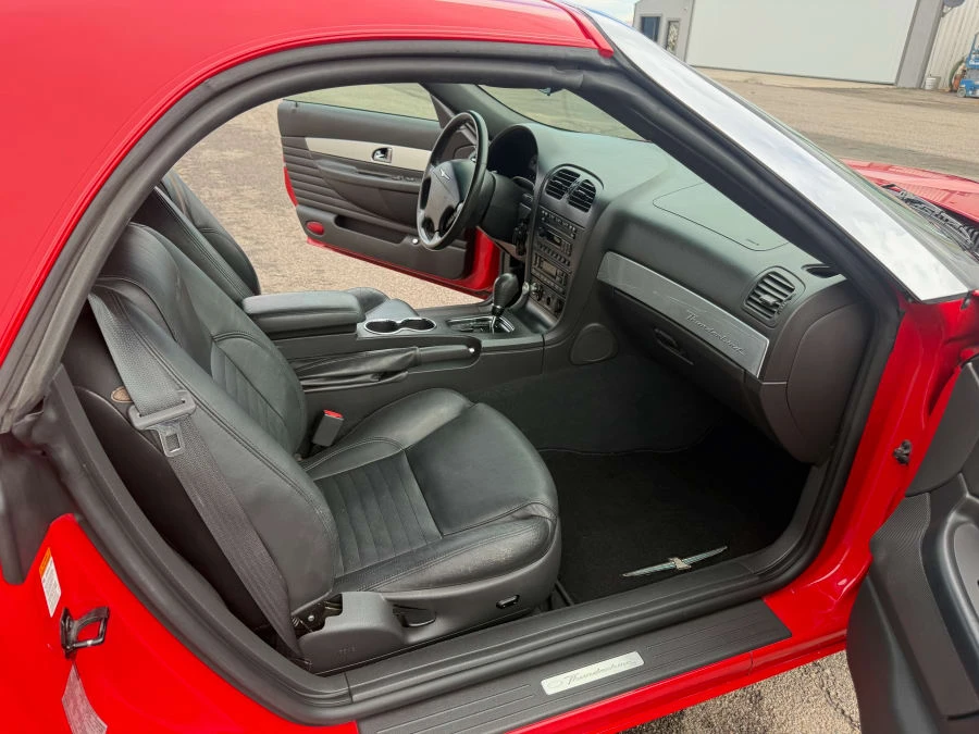 2002 Ford Thunderbird 11th Gen - Image 11 of 14