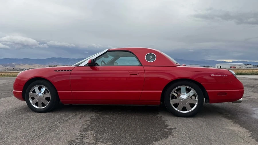 2002 Ford Thunderbird 11th Gen - Image 2 of 14