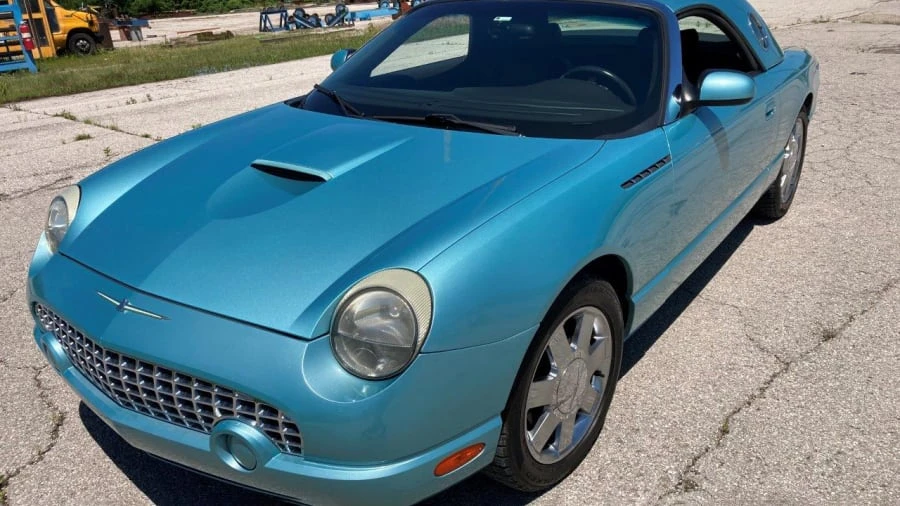 2002 Ford Thunderbird 11th Gen - Image 9 of 9