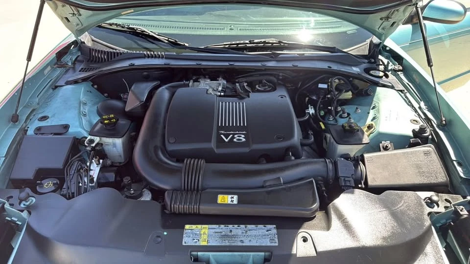 2002 Ford Thunderbird 11th Gen - Image 13 of 18