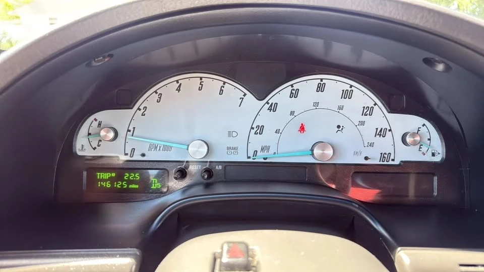 2002 Ford Thunderbird 11th Gen - Image 12 of 18