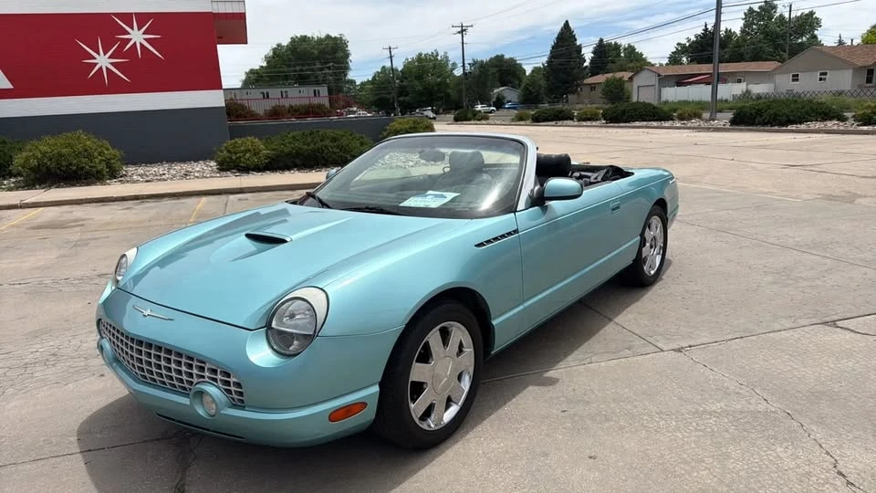 2002 Ford Thunderbird 11th Gen - Image 16 of 18