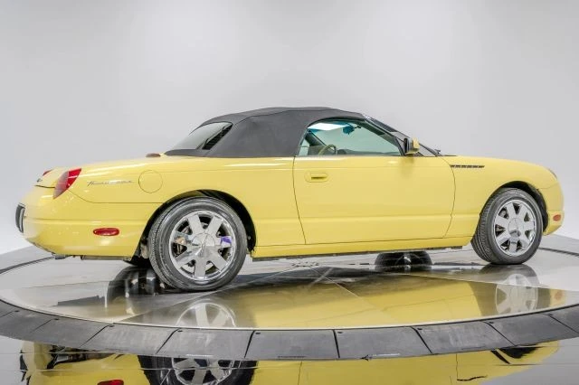 2002 Ford Thunderbird 11th Gen - Image 9 of 21
