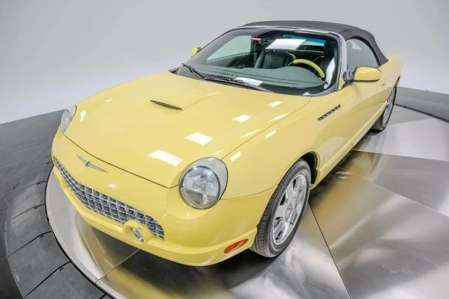 2002 Ford Thunderbird 11th Gen - Image 17 of 21