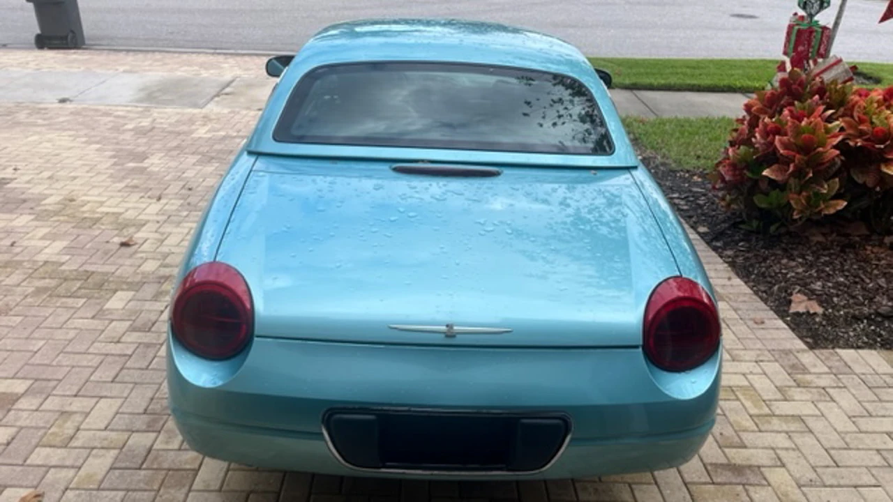 2002 Ford Thunderbird 11th Gen - Image 9 of 15