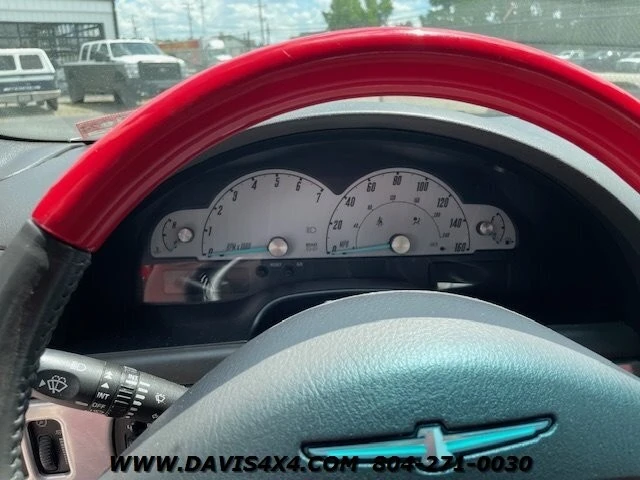 2002 Ford Thunderbird 11th Gen - Image 22 of 27