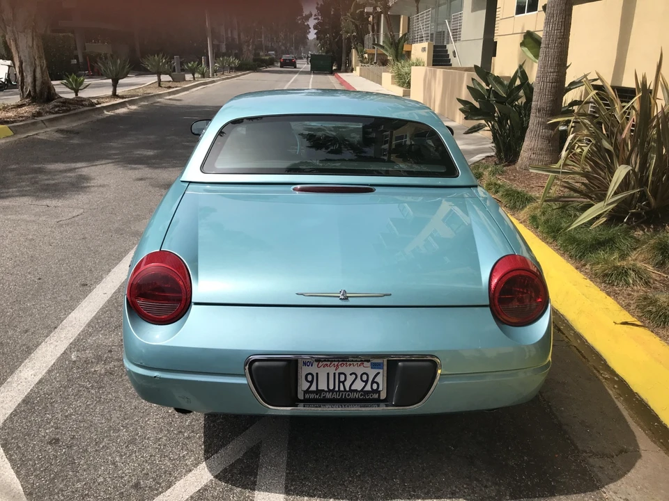2002 Ford Thunderbird 11th Gen - Image 14 of 21