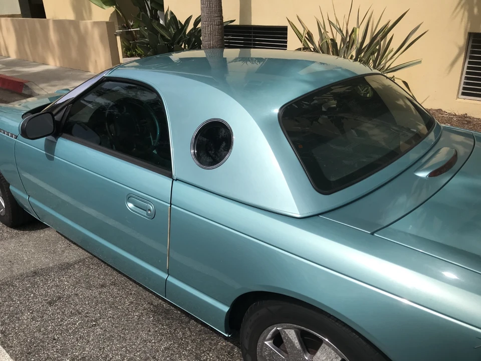 2002 Ford Thunderbird 11th Gen - Image 12 of 21