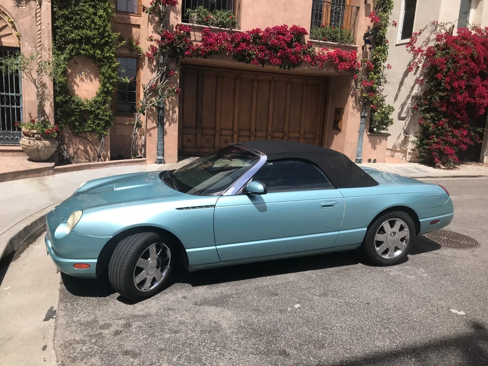 2002 Ford Thunderbird 11th Gen - Image 13 of 21