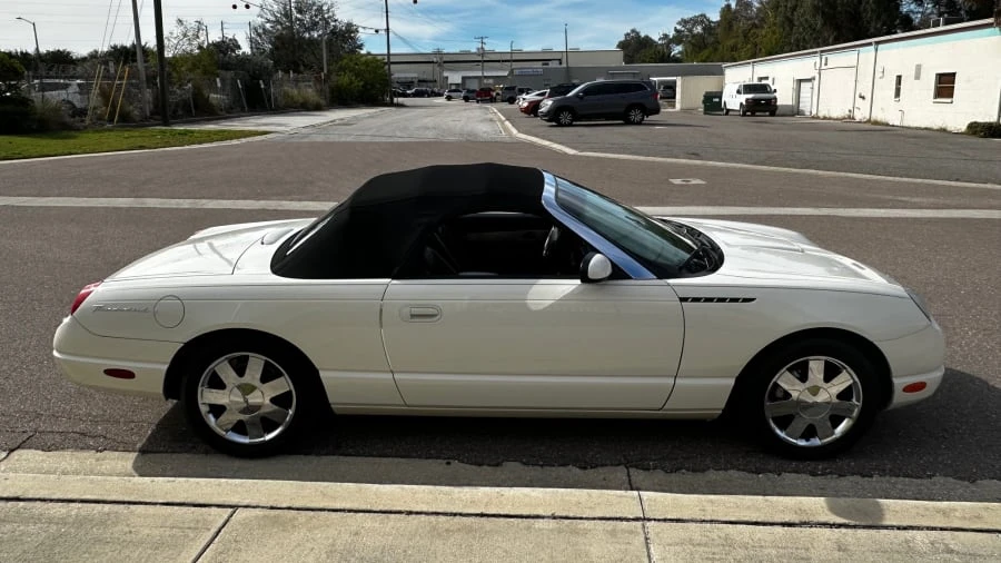 2002 Ford Thunderbird 11th Gen - Image 5 of 6