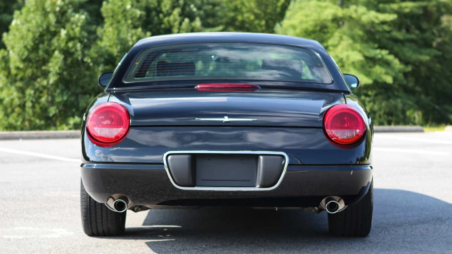 2002 Ford Thunderbird 11th Gen - Image 2 of 31
