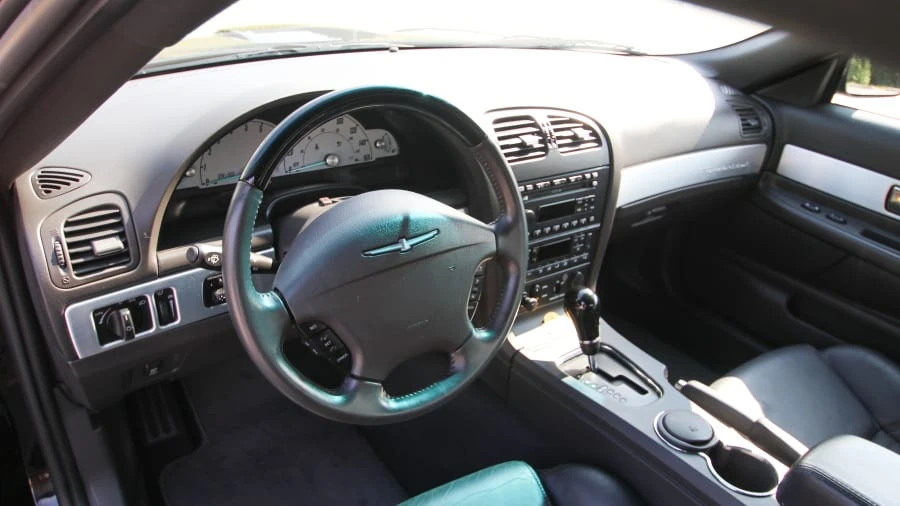 2002 Ford Thunderbird 11th Gen - Image 3 of 31