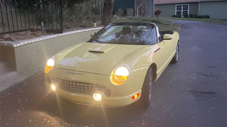 2002 Ford Thunderbird 11th Gen - Image 4 of 13