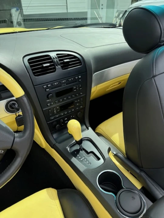 2002 Ford Thunderbird 11th Gen - Image 11 of 13