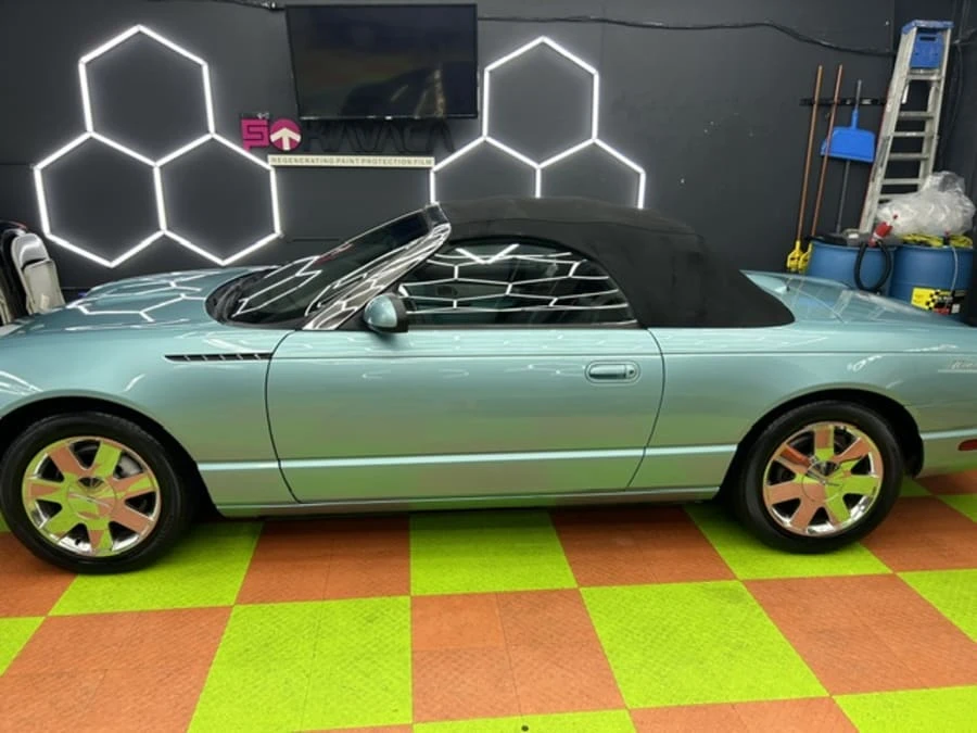 2002 Ford Thunderbird 11th Gen - Image 2 of 9