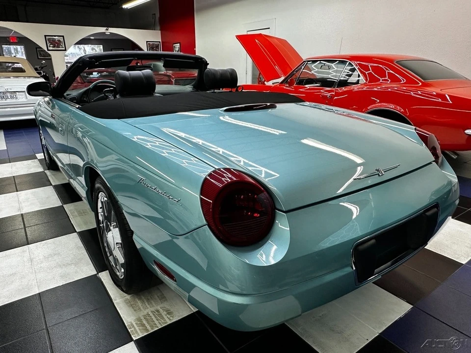 2002 Ford Thunderbird 11th Gen - Image 19 of 21