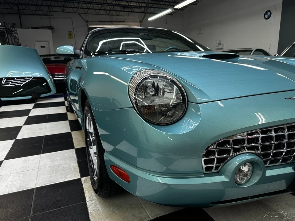 2002 Ford Thunderbird 11th Gen - Image 3 of 24
