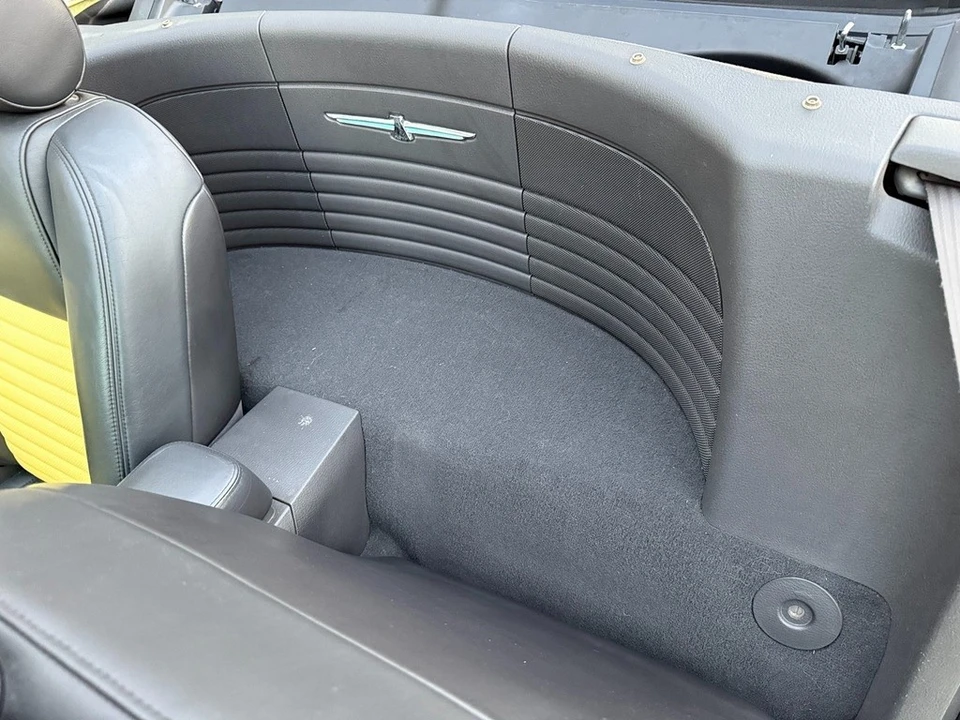 2002 Ford Thunderbird 11th Gen - Image 19 of 21