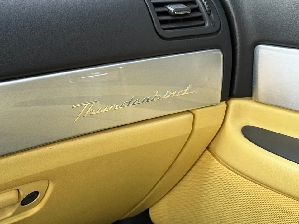2002 Ford Thunderbird 11th Gen - Image 17 of 21