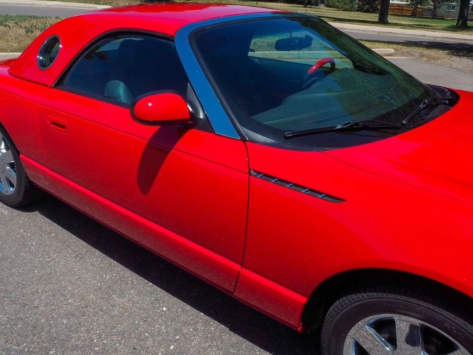 2002 Ford Thunderbird 11th Gen - Image 30 of 31