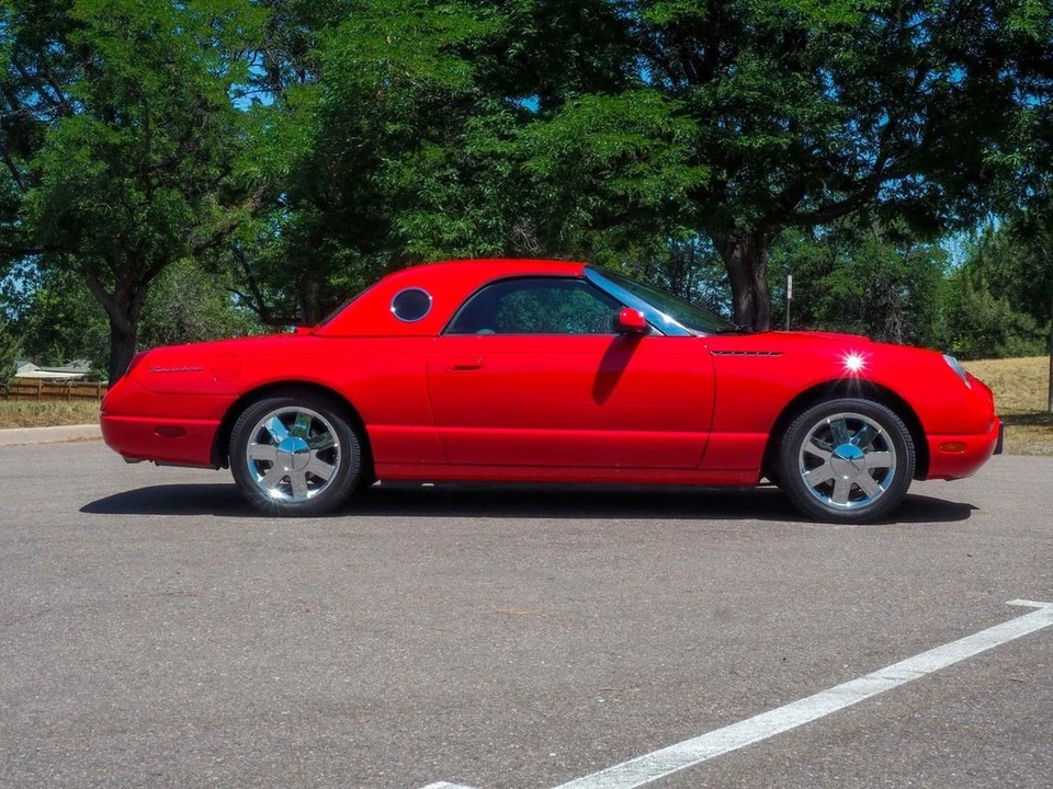 2002 Ford Thunderbird 11th Gen - Image 12 of 31