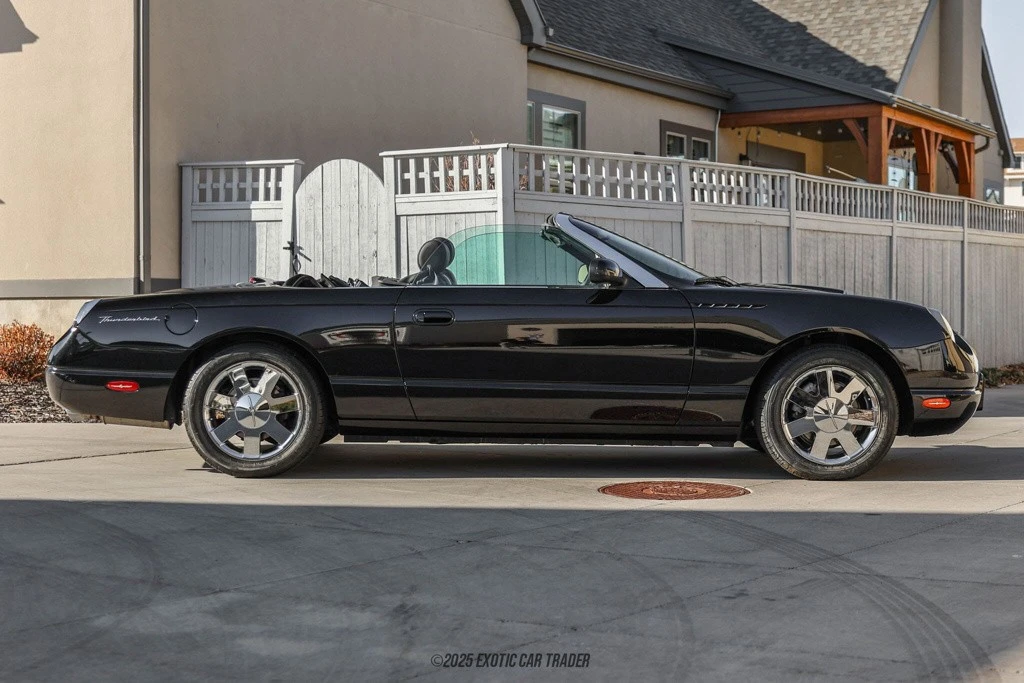 2002 Ford Thunderbird 11th Gen - Image 9 of 12