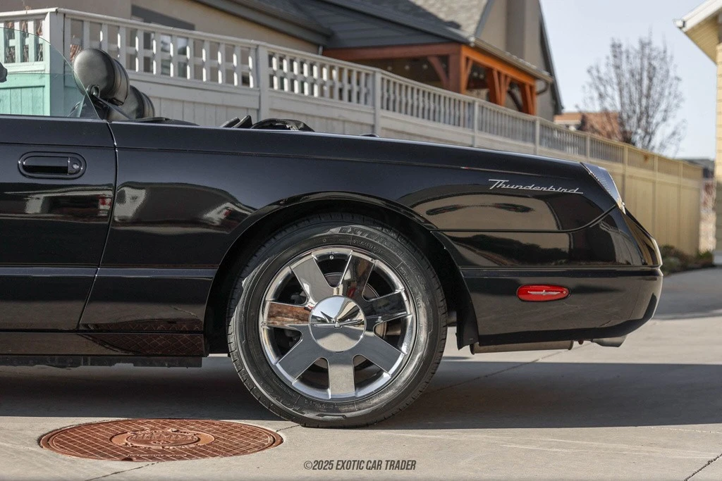 2002 Ford Thunderbird 11th Gen - Image 5 of 12
