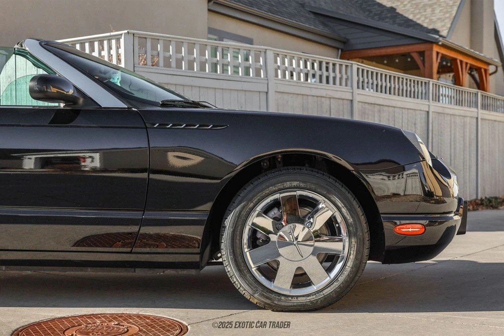 2002 Ford Thunderbird 11th Gen - Image 11 of 12