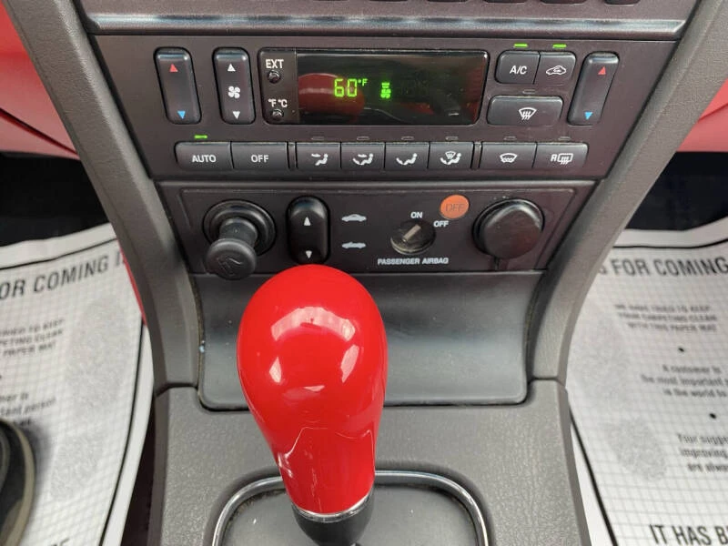 2002 Ford Thunderbird 11th Gen - Image 19 of 21