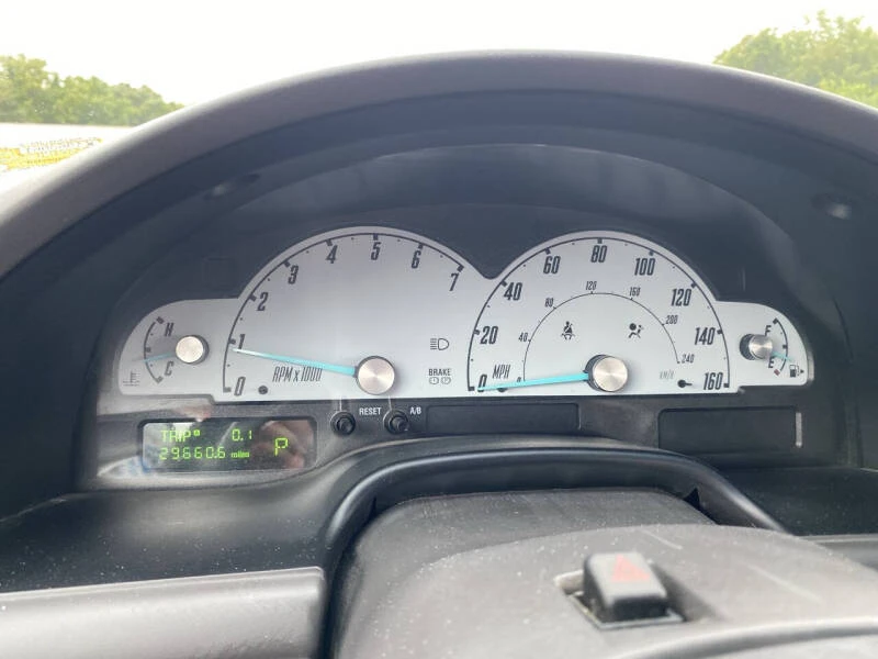 2002 Ford Thunderbird 11th Gen - Image 16 of 21