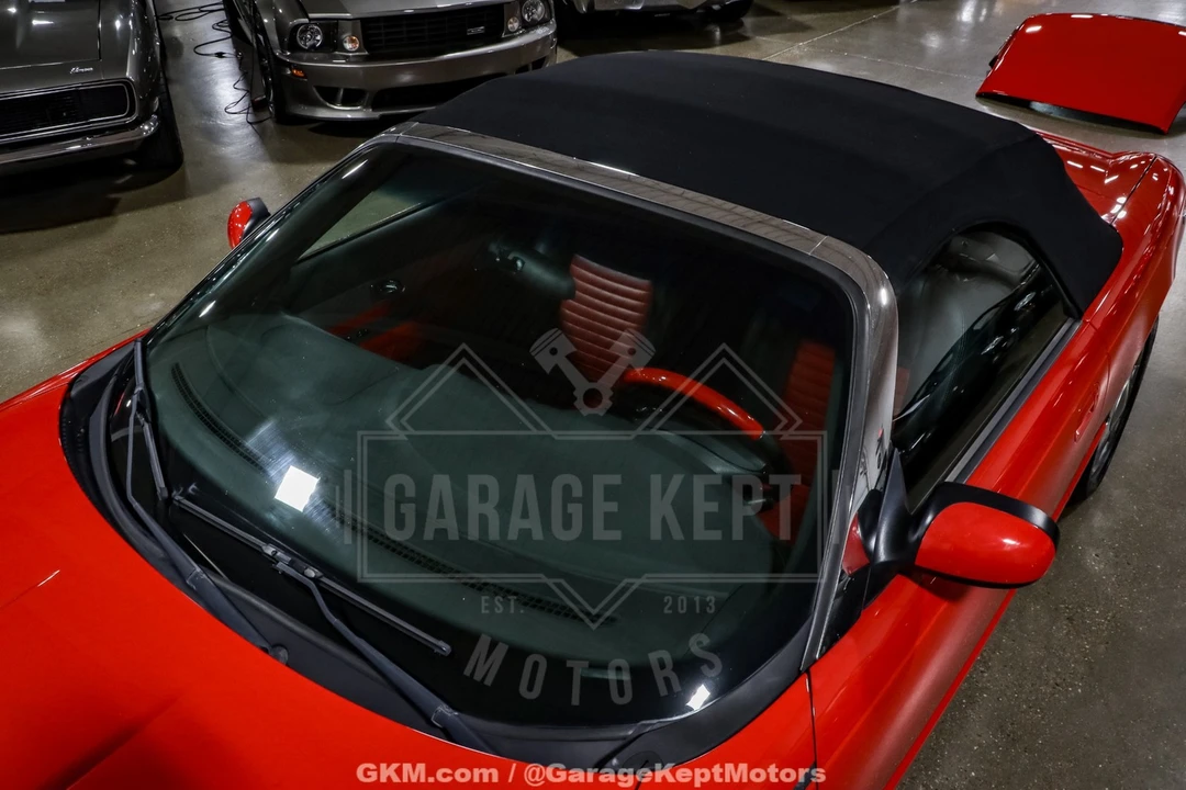 2002 Ford Thunderbird 11th Gen - Image 23 of 31