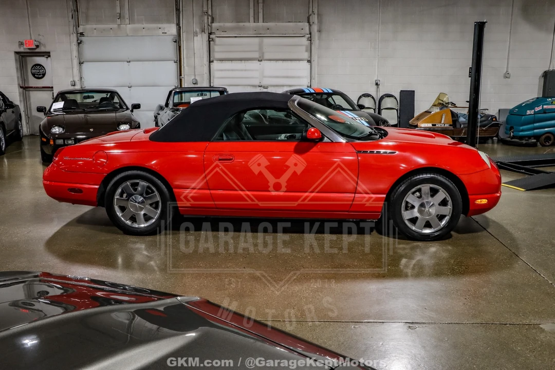 2002 Ford Thunderbird 11th Gen - Image 22 of 31