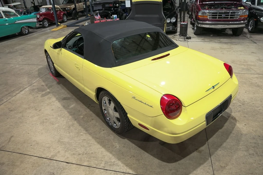 2002 Ford Thunderbird 11th Gen - Image 28 of 31