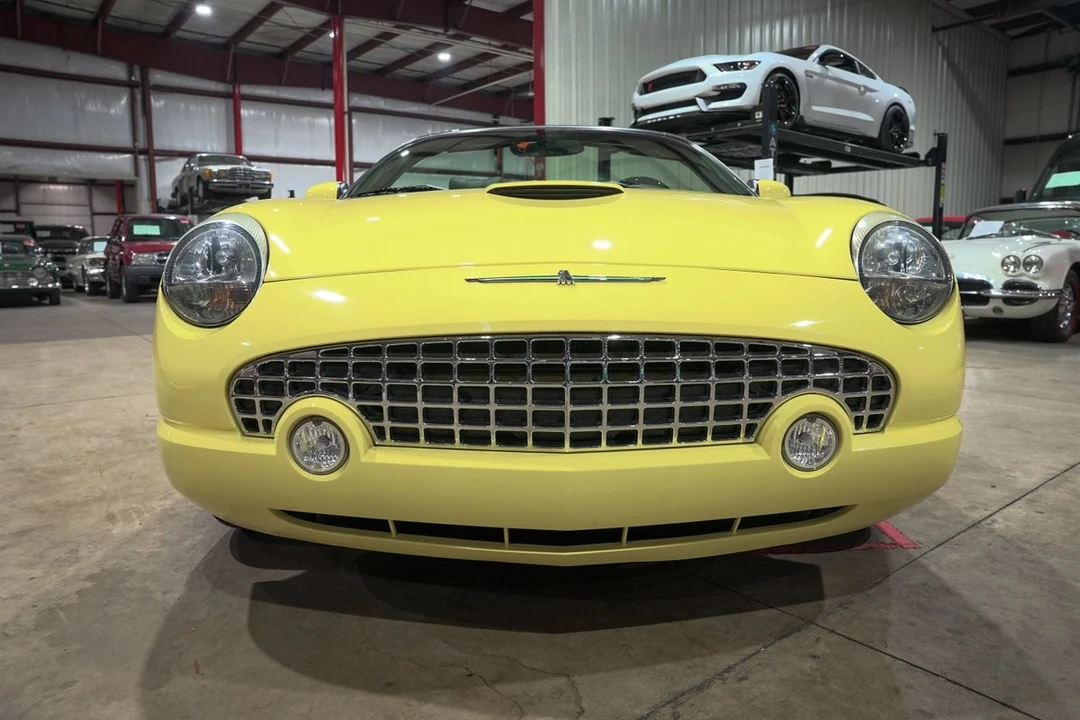 2002 Ford Thunderbird 11th Gen - Image 13 of 31