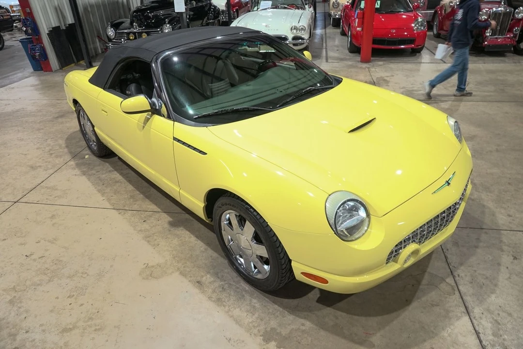 2002 Ford Thunderbird 11th Gen - Image 30 of 31