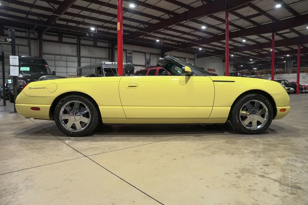 2002 Ford Thunderbird 11th Gen - Image 10 of 31