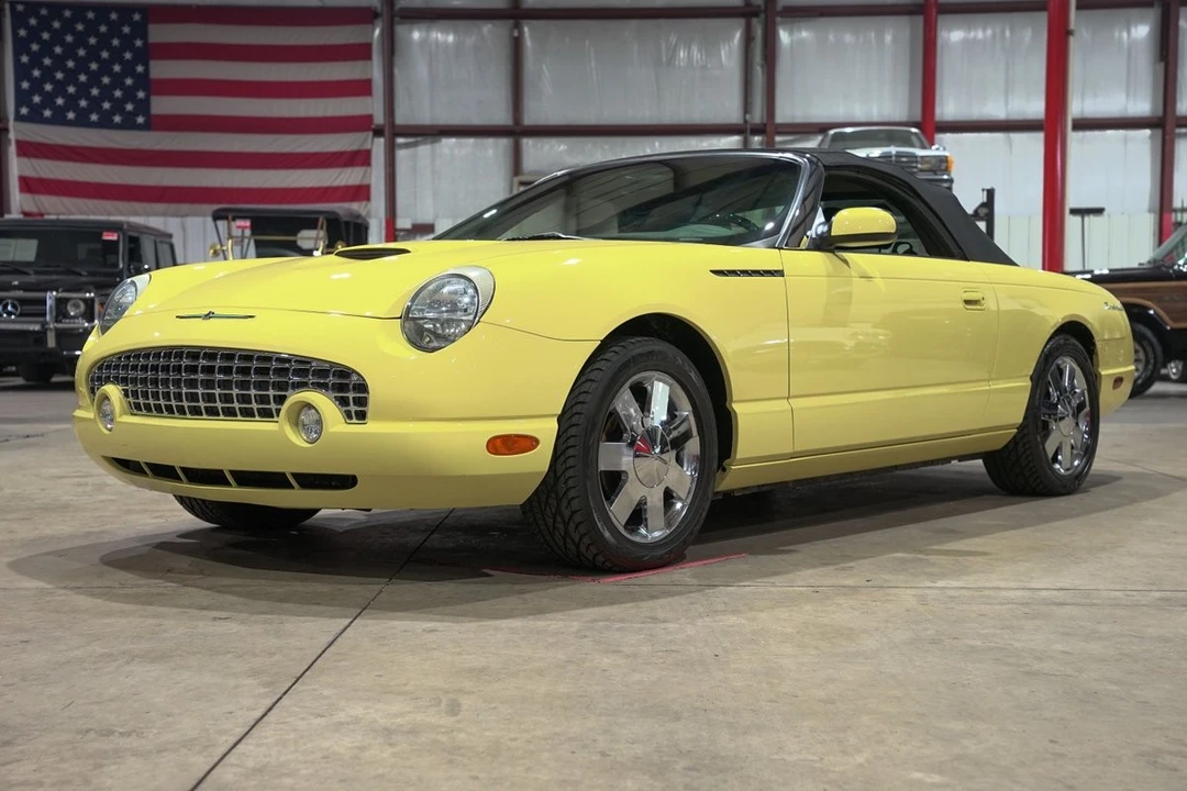 2002 Ford Thunderbird 11th Gen - Image 18 of 31