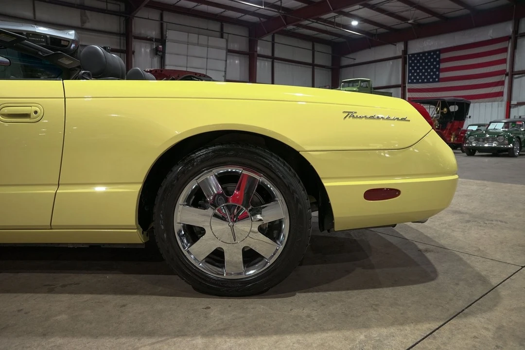 2002 Ford Thunderbird 11th Gen - Image 5 of 12