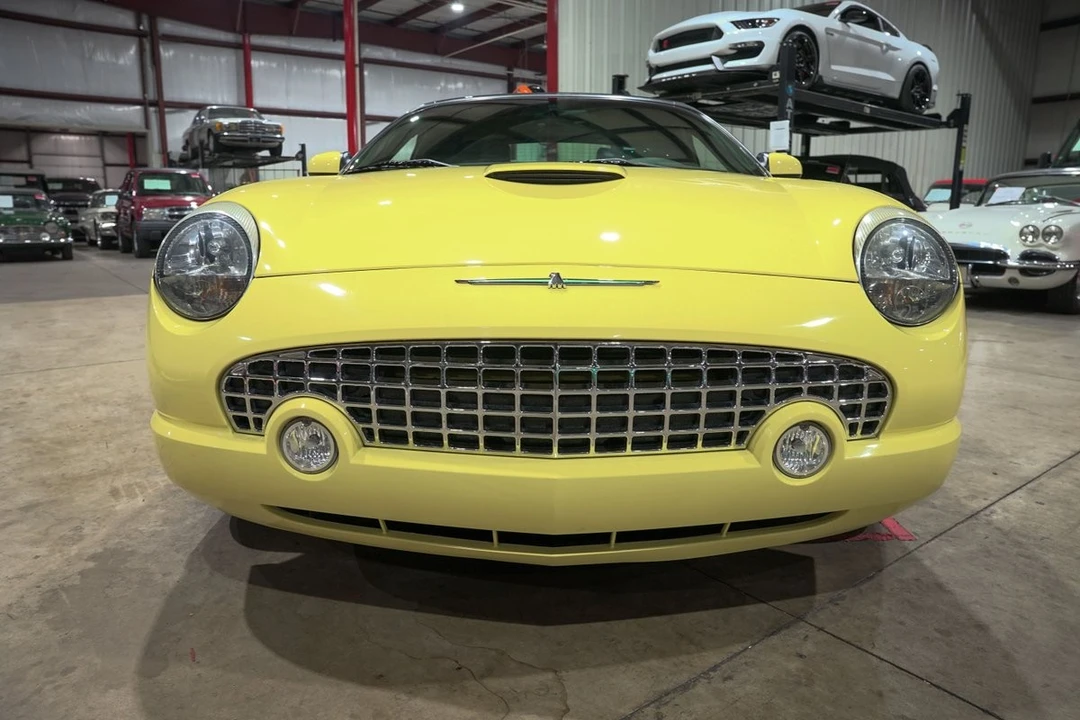 2002 Ford Thunderbird 11th Gen - Image 25 of 31