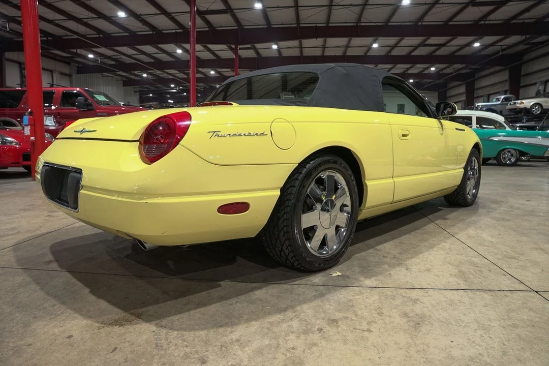2002 Ford Thunderbird 11th Gen - Image 22 of 31